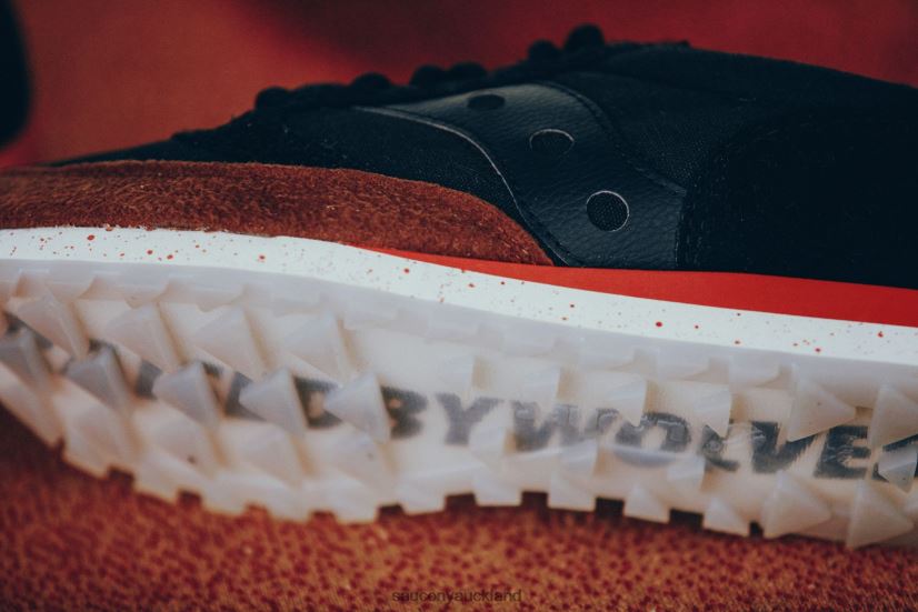 Raised by Wolves Jazz 81 Saucony X Men RH86VR298Grey/Black